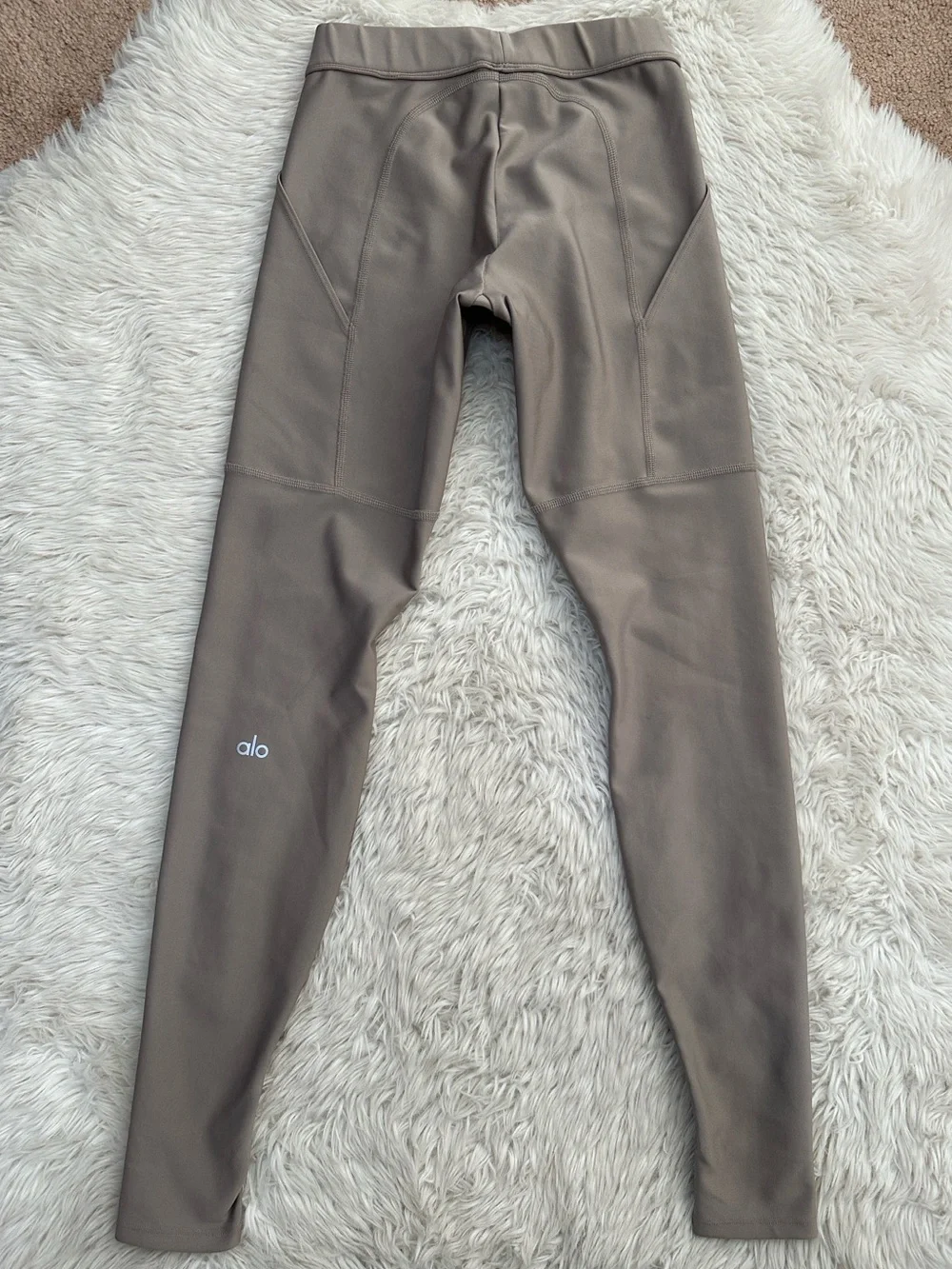 ALO Yoga Airlift leggings